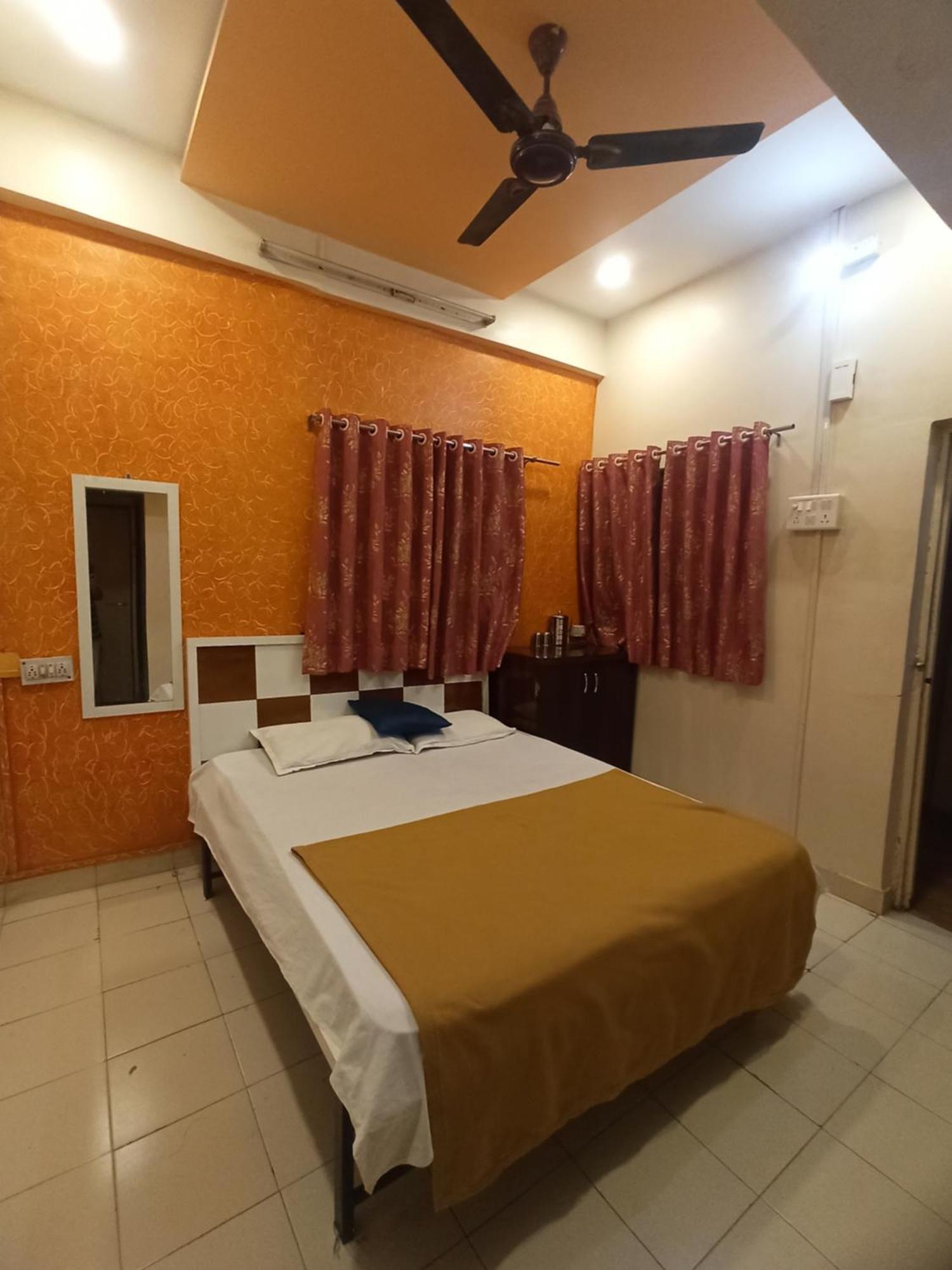 Malwade Motel Pune Eksteriør billede